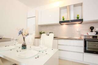 Апартаменты Lux Apartment Teodora Rafailovici Рафаиловичи Апартаменты Делюкс-3