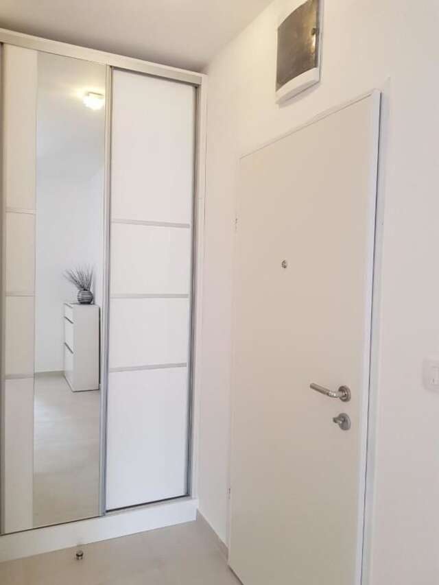 Апартаменты Lux Apartment Teodora Rafailovici Рафаиловичи-41